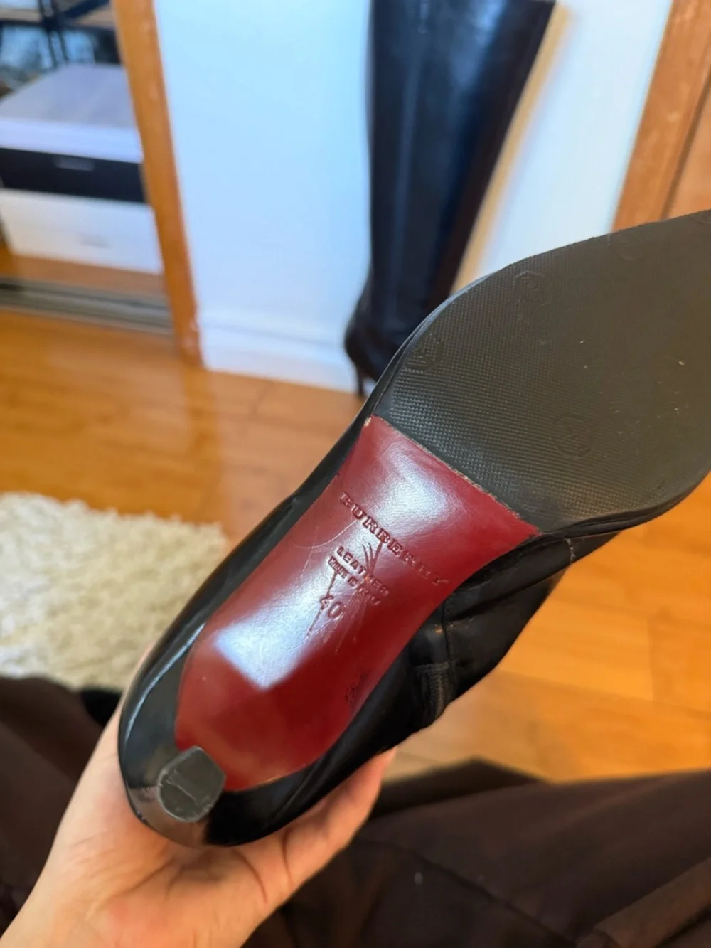 Burberry Black Knee-High Pointed-Toe Leather Boots - Picture 5 of 5